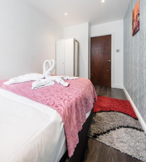 Отель Aldgate Flats  Лондон